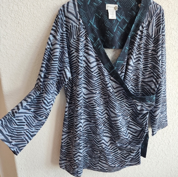 Soft Surroundings sz 2X Blue Bengal Print Faux Wrap Surplice Knit Tunic - Picture 4 of 10